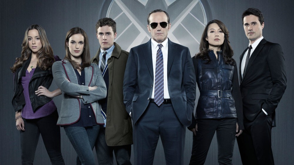 PHOTO Pilot Cast SHIELD 1000x562 NYCC ’14: Marvel fans loved their sneak peak at tonight’s episode of Agents of S.H.I.E.L.D. and forthcoming series Agent Carter